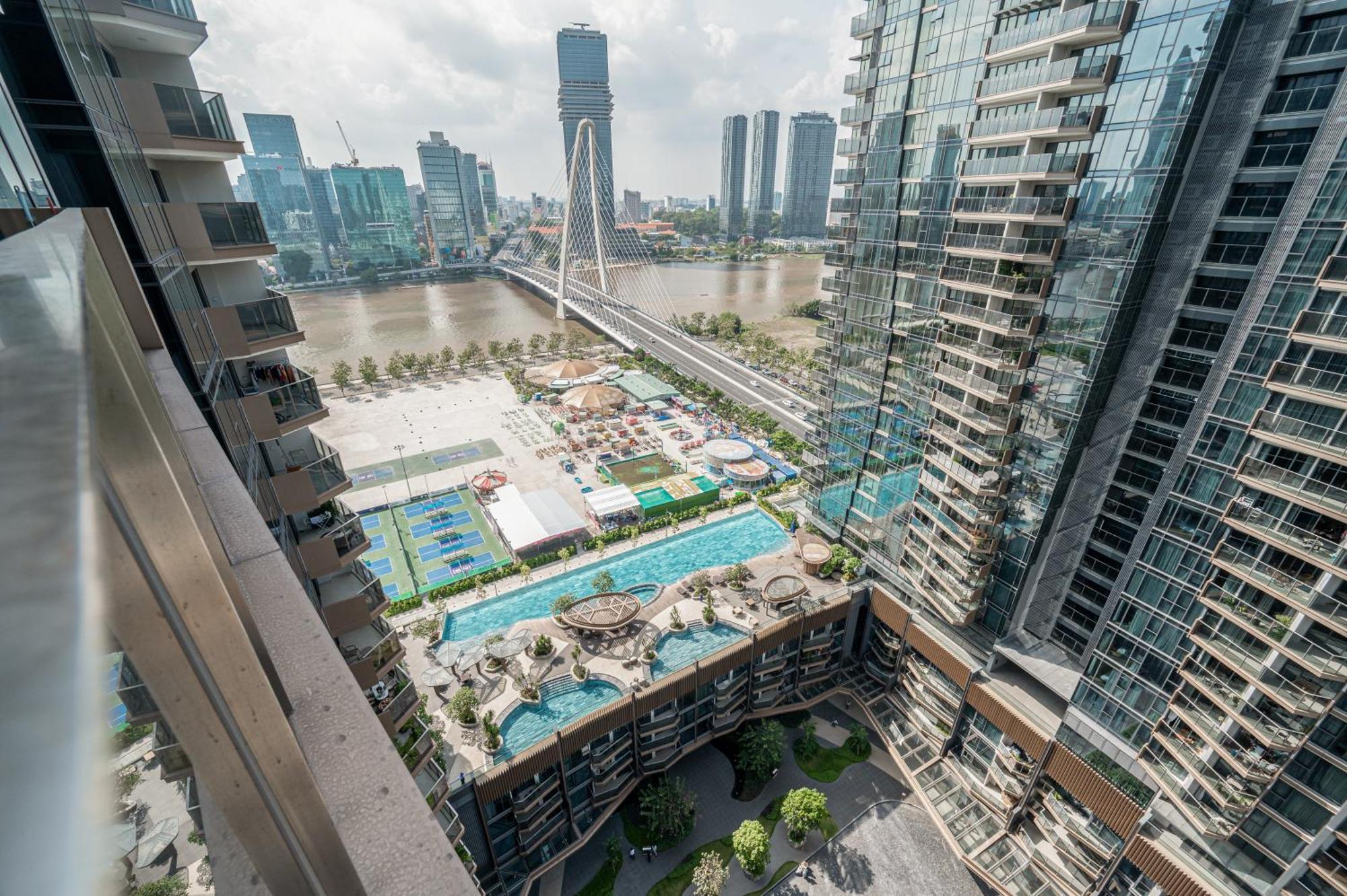 The Metropole Opera Residence By Kaystay Cidade de Ho Chi Minh Quarto foto