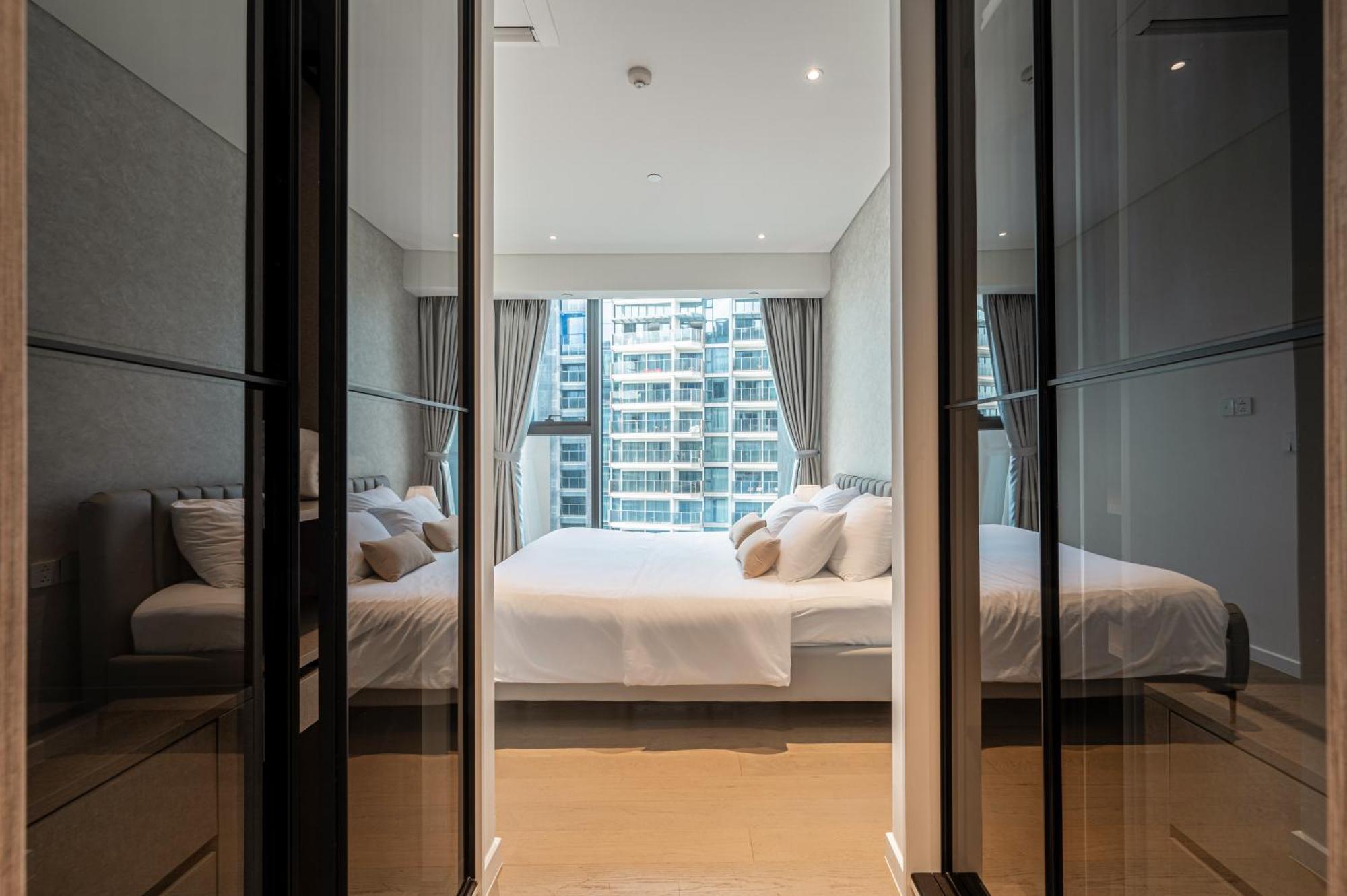 The Metropole Opera Residence By Kaystay Cidade de Ho Chi Minh Quarto foto